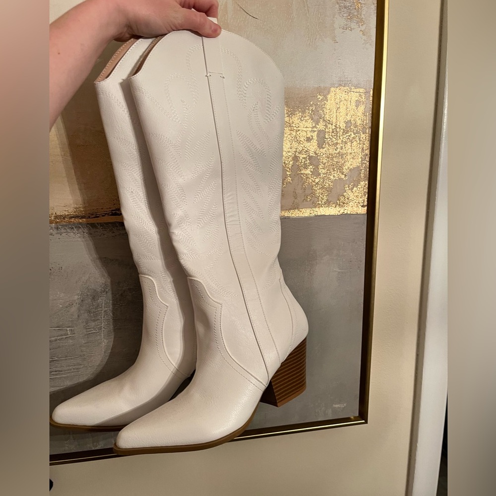 Elegant White Knee-High Boots